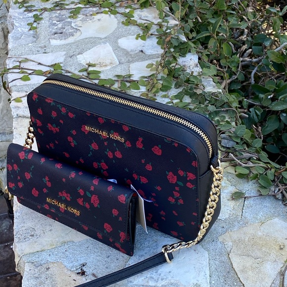 NWT Michael Kors floral roses crossbody&wallet - Picture 2 of 8